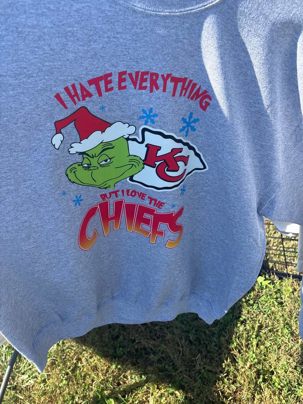 I hate everything but the red and yellow